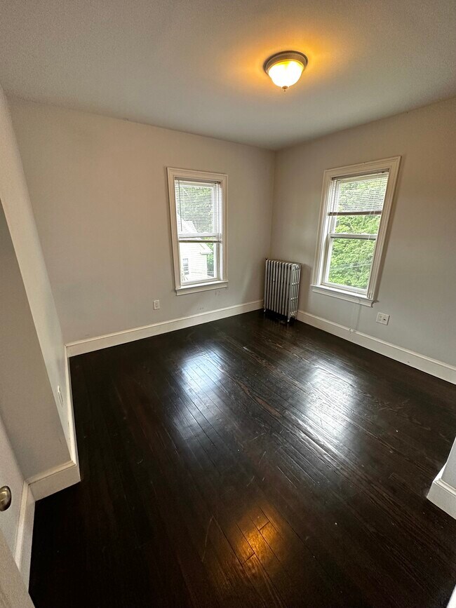 74 Weld Hill St, Unit #2 in Boston, MA - Building Photo - Building Photo