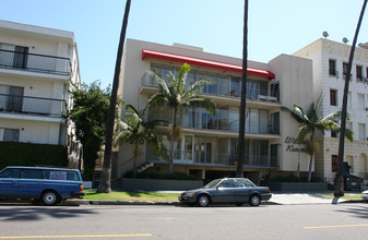 Wilshire Kenmore Apartments in Los Angeles, CA - Building Photo - Building Photo