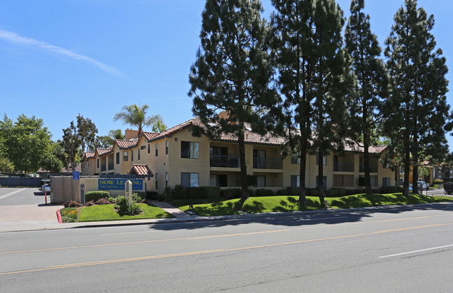 Casa Bernardo in San Diego, CA - Foto de edificio - Building Photo