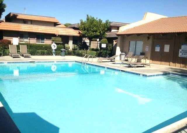 1008 Las Lomas Dr in La Habra, CA - Building Photo - Building Photo