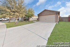 12266 Stratsburg in San Antonio, TX - Building Photo - Building Photo