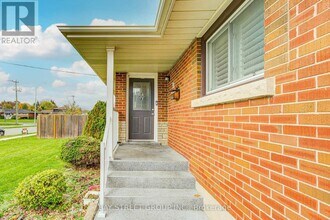 58 Broderick Ave in Thorold, ON - Building Photo - Building Photo