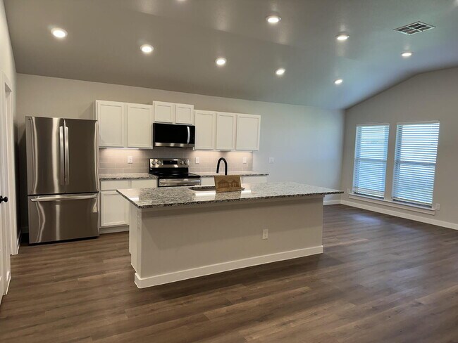 2610 Helena Ave in Lubbock, TX - Building Photo - Building Photo