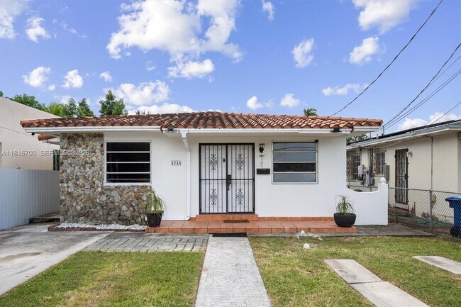 5726 SW 20th St in Miami, FL - Building Photo - Building Photo