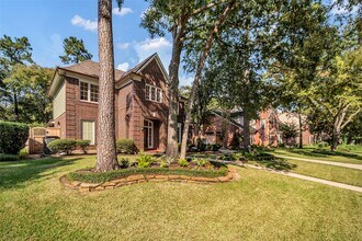 106 N Floral Leaf Cir in Spring, TX - Foto de edificio - Building Photo
