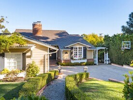 4125 Vía Nivel in Palos Verdes Estates, CA - Building Photo