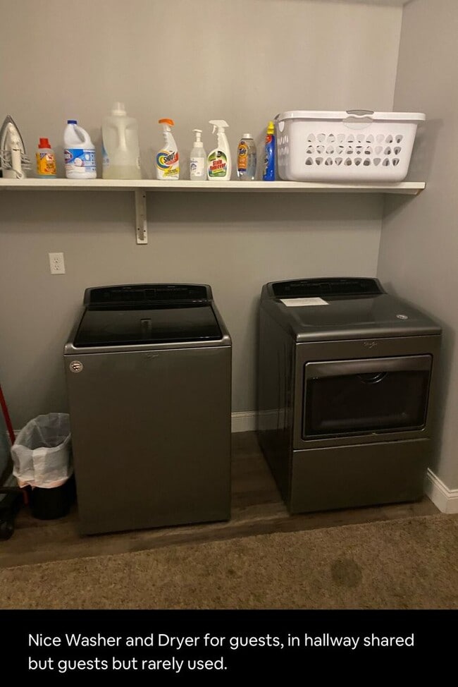 17 E Madison Ave in Iola, KS - Building Photo - Building Photo