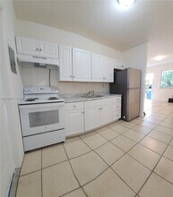 920 NW 55th Ter in Miami, FL - Building Photo - Building Photo