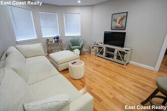 1200 Commonwealth Ave in Boston, MA - Building Photo - Building Photo