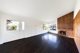 4381 Pioneer St in Irvine, CA - Building Photo - Building Photo