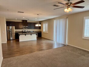 2560 Stone Creek Dr in Atwater, CA - Building Photo - Building Photo