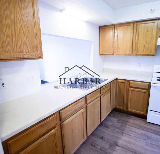 146 S Broadway Ave in Spring Valley, MN - Building Photo - Building Photo