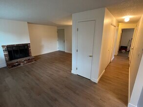 3335 Willow Ct SE, Unit 3335 in Salem, OR - Building Photo - Building Photo