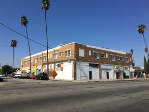 505-513 W 62nd St in Los Angeles, CA - Building Photo - Building Photo