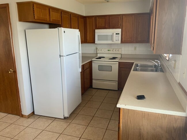 1747 Redbud Ln in Eudora, KS - Building Photo - Building Photo