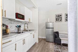 3602 E Chelsea St in Tampa, FL - Building Photo - Building Photo