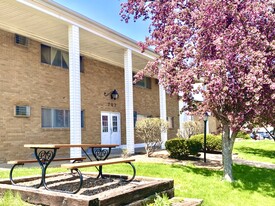 Carriage Hill Apartments