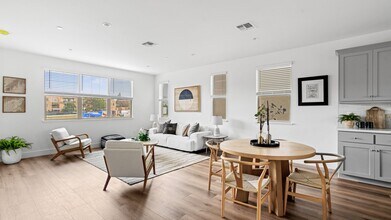 2802 Chattleton Ln in San Pablo, CA - Building Photo - Building Photo