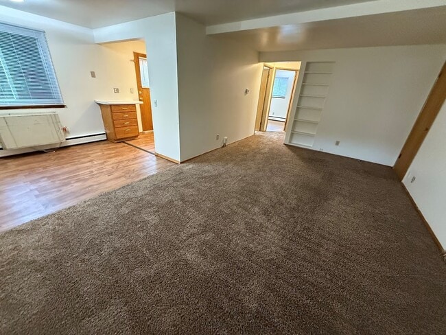 2414 Brentwood Pky, Unit #A in Madison, WI - Foto de edificio - Building Photo