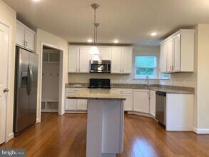 6909 Lunette Ln in Spotsylvania, VA - Building Photo - Building Photo