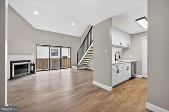 306 The Woods in Cherry Hill Township, NJ - Building Photo - Building Photo