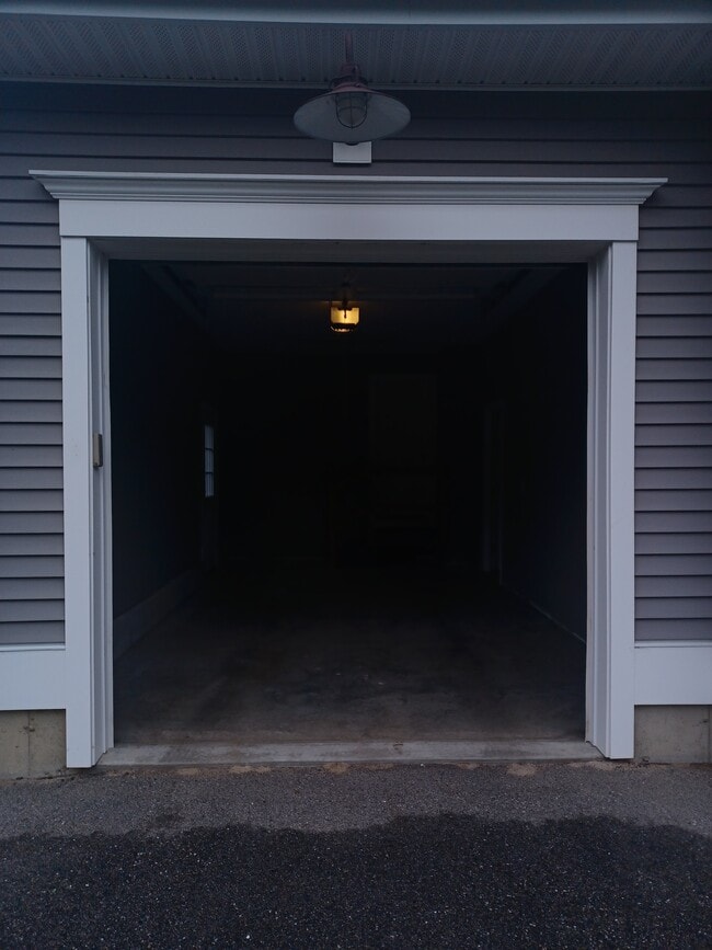 171 Columbus Ave, Unit ADU in Dover, NH - Building Photo - Building Photo