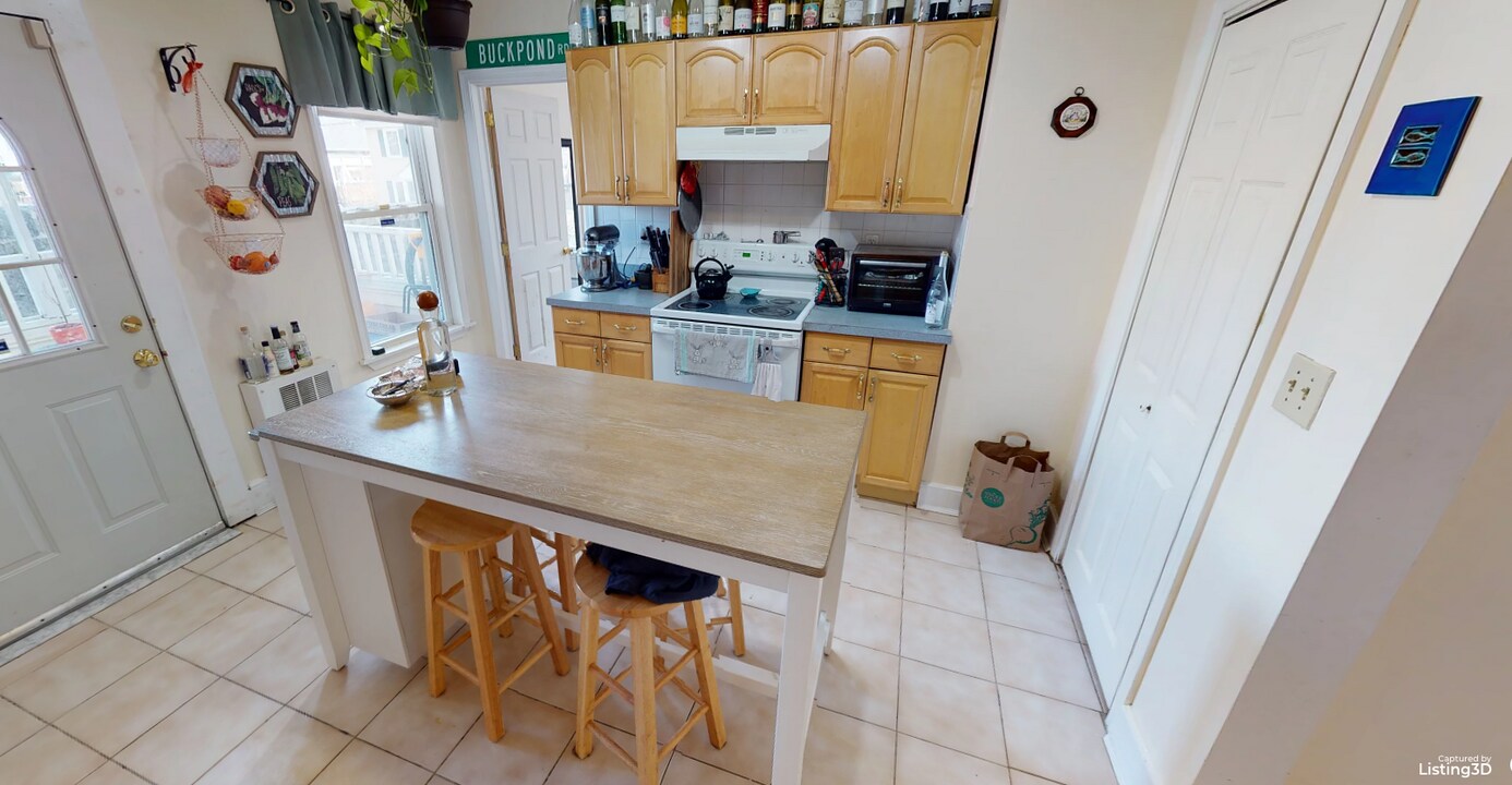 36 Bond St, Unit 1R in Somerville, MA - Building Photo