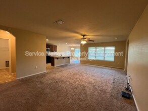 4901 Spears St in Milton, FL - Foto de edificio - Building Photo