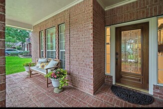 19 Heron Hollow Ct in Spring, TX - Building Photo - Building Photo