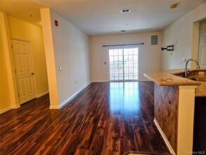 934 Tower Ridge Cir in Wallkill, NY - Building Photo - Building Photo