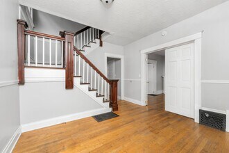 1314 Oak St in Kalamazoo, MI - Building Photo - Building Photo