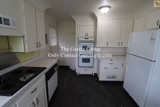 27 SE 94th Ave in Portland, OR - Building Photo - Building Photo