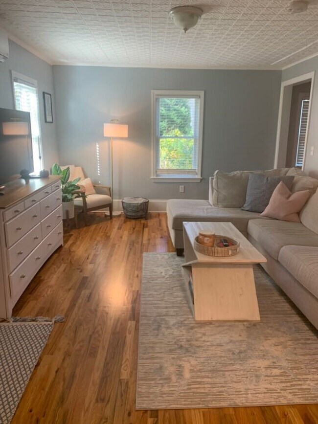 53 W Plain St Rentals in Wayland, MA