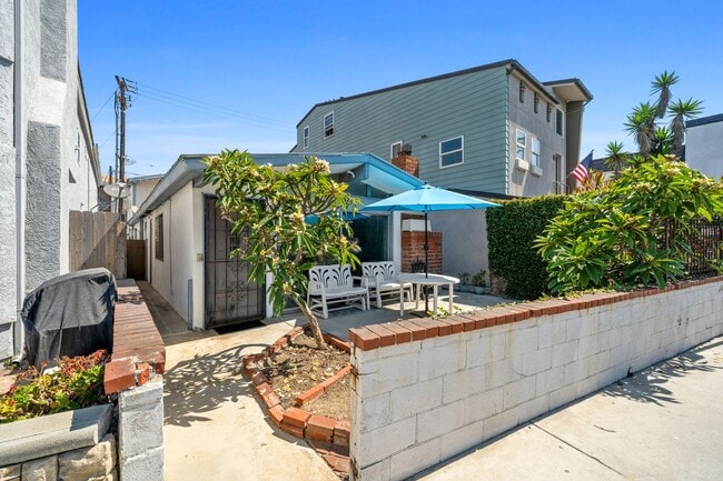 property at 1828 W Balboa Blvd