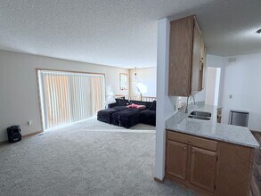 14285 Hibiscus Ct in Apple Valley, MN - Building Photo - Building Photo