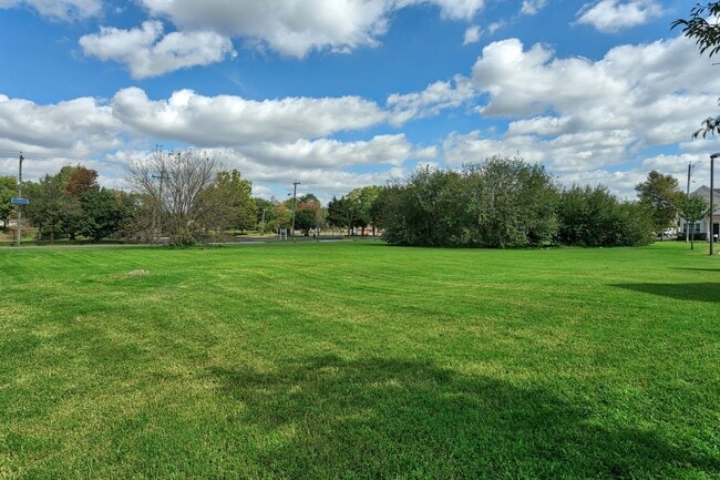 Roosevelt Manor Phase IX and X in Camden, NJ - Foto de edificio - Building Photo