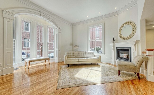 46 Follen St, Unit 46
