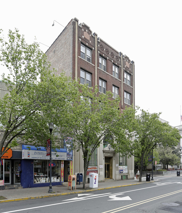 440 60th St in West New York, NJ - Foto de edificio