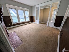 411 Dearborn St in Buffalo, NY - Building Photo - Building Photo