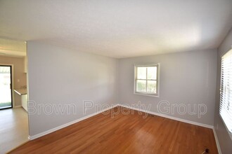 328 Desmond Dr in Fayetteville, NC - Building Photo - Building Photo