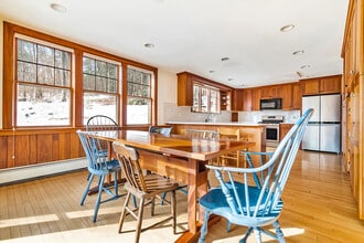 20 Lovewell Rd in Wellesley, MA - Building Photo - Building Photo