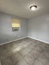 1046 8th St W in Jacksonville, FL - Building Photo - Building Photo