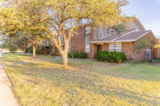 4401-4405 Crockett Ave in Midland, TX - Foto de edificio - Building Photo