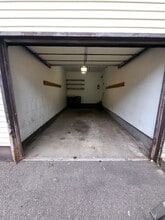 8232 Noble Ave N in Minneapolis, MN - Foto de edificio - Building Photo