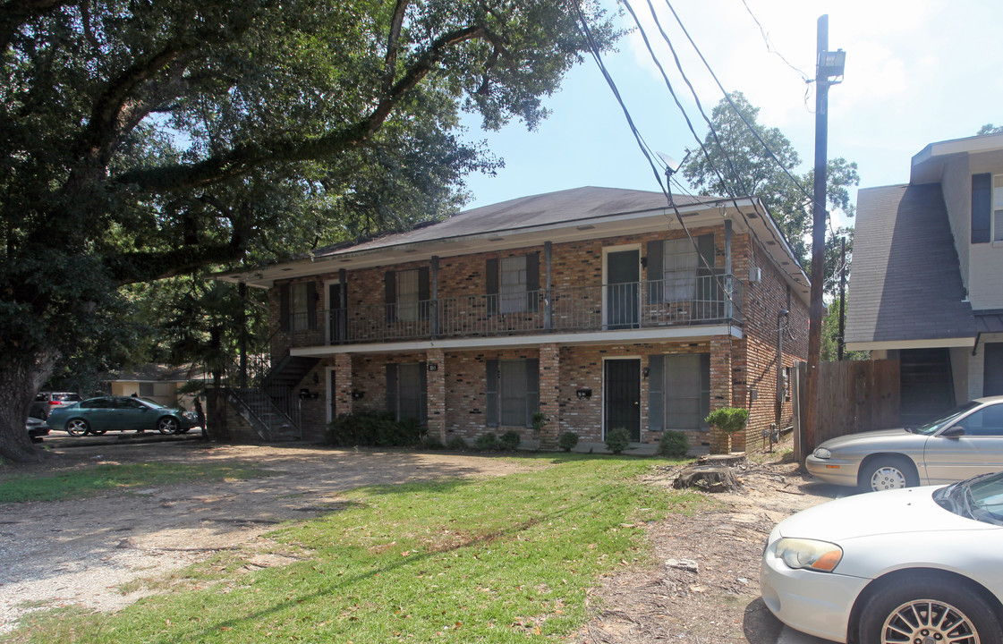 411 East Dr in Baton Rouge, LA - Foto de edificio