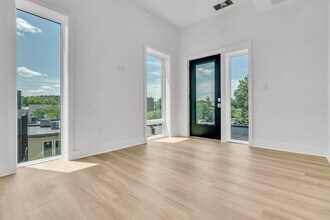 55 Linden St, Unit 5 in Boston, MA - Building Photo - Building Photo