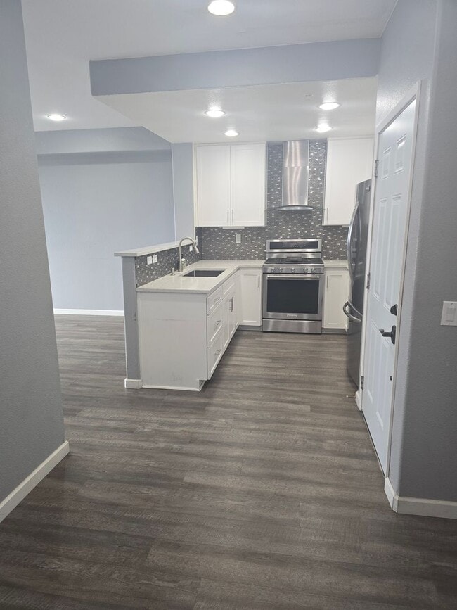 1760 E Palomar St in Chula Vista, CA - Building Photo - Building Photo