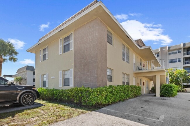 2707 Vandiver Dr