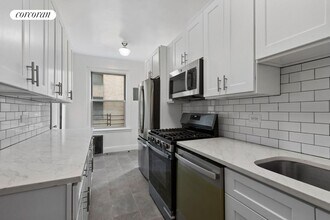 245 W 107th St in New York, NY - Building Photo - Building Photo