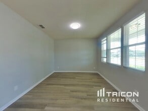 372 Harley Dr in Jacksonville, FL - Building Photo - Building Photo